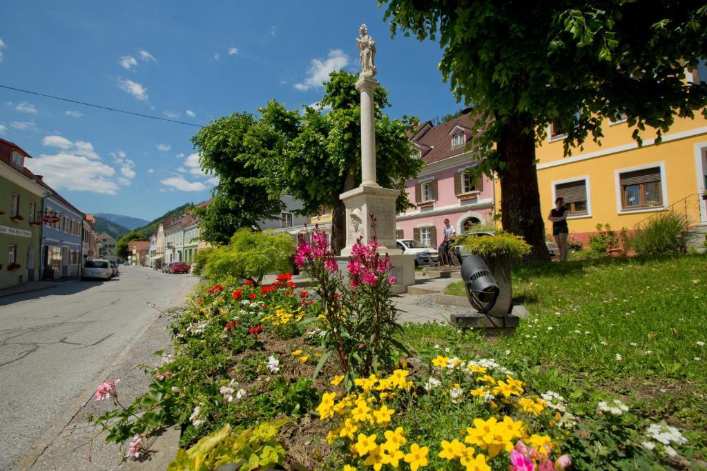 Gaestehaus Landgraf Übelbach Exterior foto